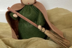 Frau-Tau-1